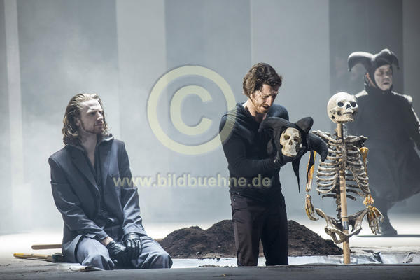 BEHamlet-6928