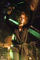 0315selahSue105