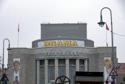 volksbuehne24DramaAussen014