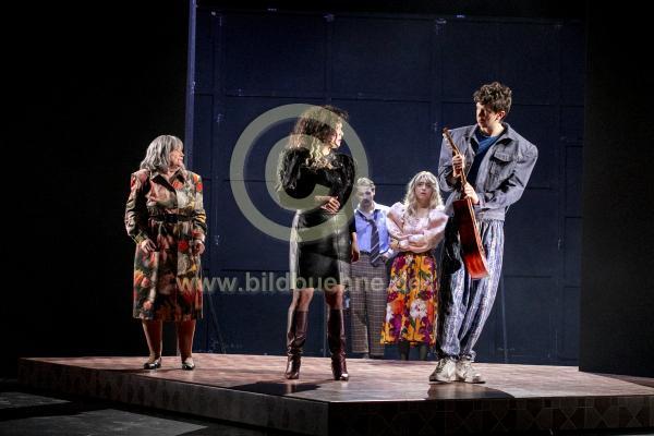 gorkiZukunftsMusik160A