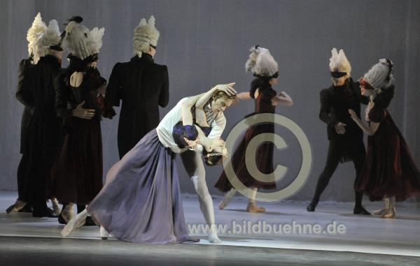 StaatsoperFlammendHerz6247.jpg