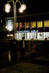 schauspielkoelnaussen008.jpg