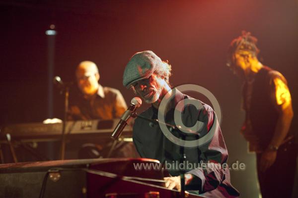 gilscottheron192